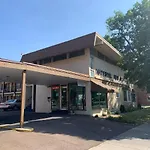 Imperial Inn