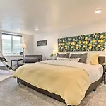 Sleek Great Falls Retreat