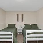 Chic Central Nook