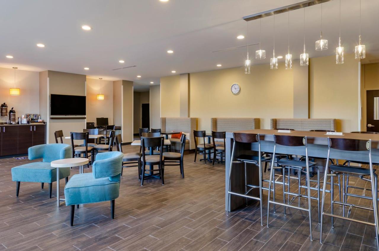 Mainstay Airport Hotel Great Falls