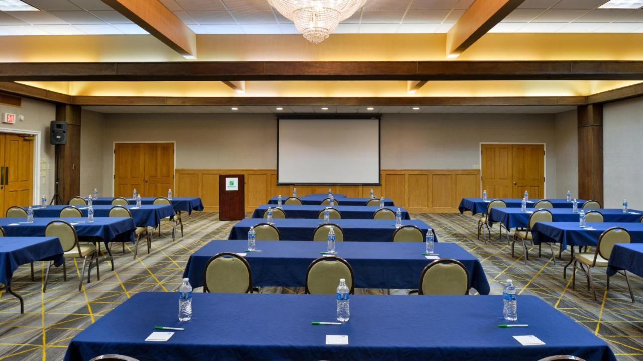 Hotel Great Falls-convention Center By Ihg 3*