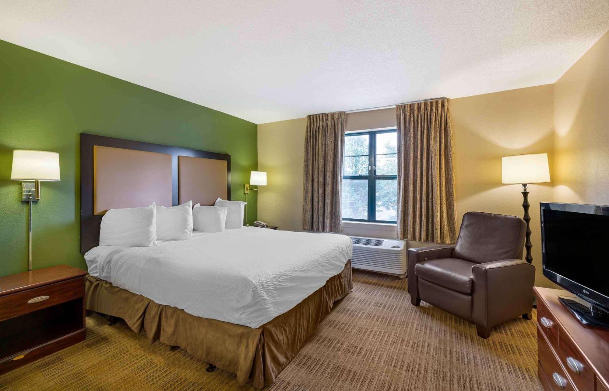 Extended America - - Missouri River Hotel 2*