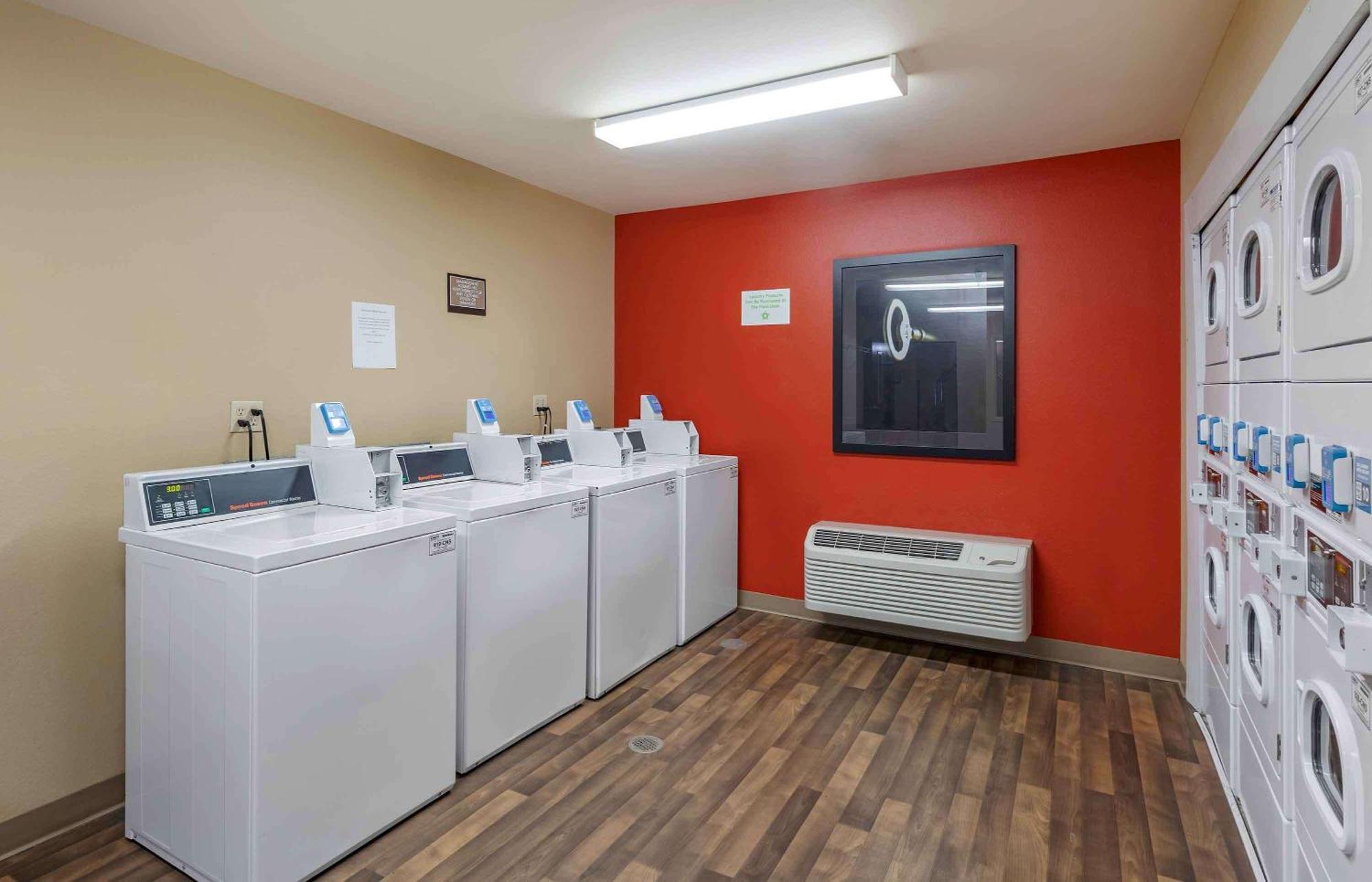 Extended America - - Missouri River Hotel 2*