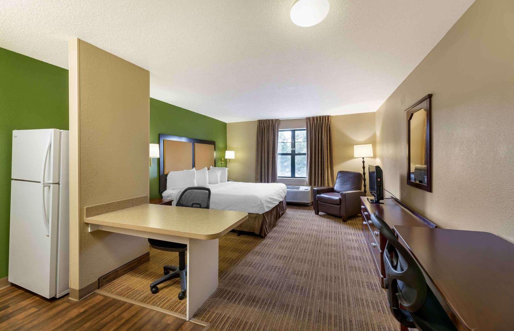 Extended America - - Missouri River Hotel Great Falls