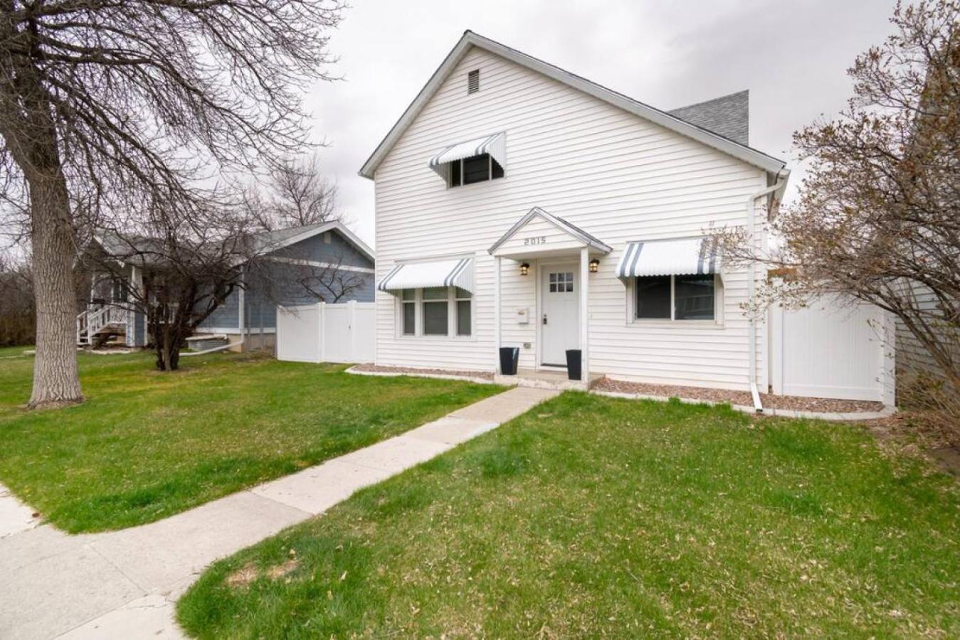 Updated With Fire Pit * Great Falls