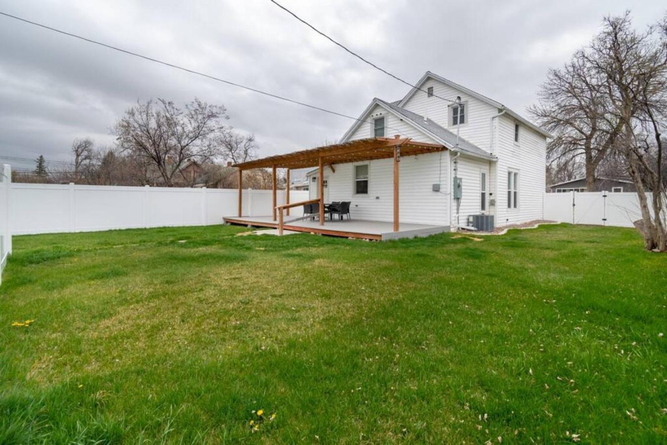 Updated With Fire Pit * Great Falls