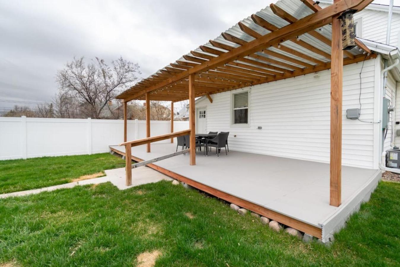 Holiday home Updated With Fire Pit *