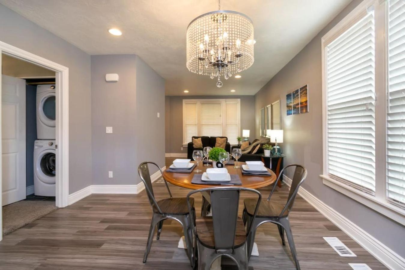 Holiday home Updated With Fire Pit