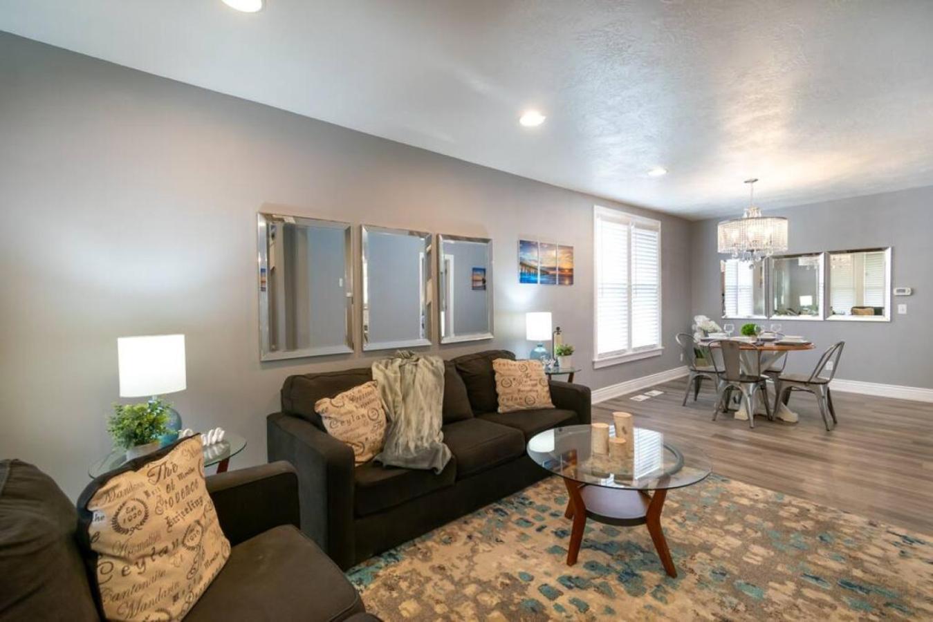 Holiday home Updated With Fire Pit Great Falls