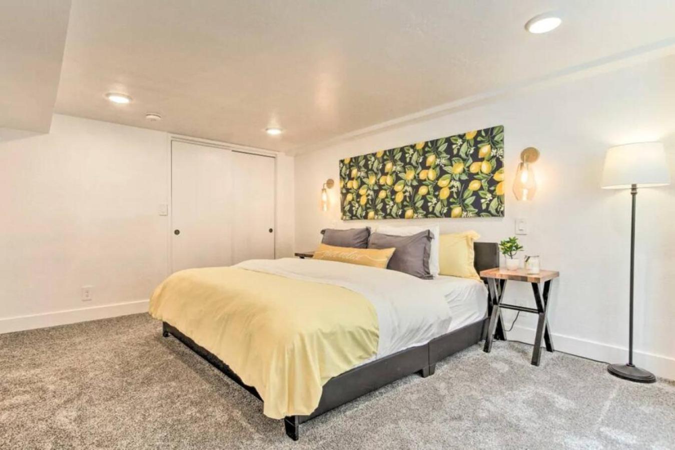 Holiday home Sleek Retreat