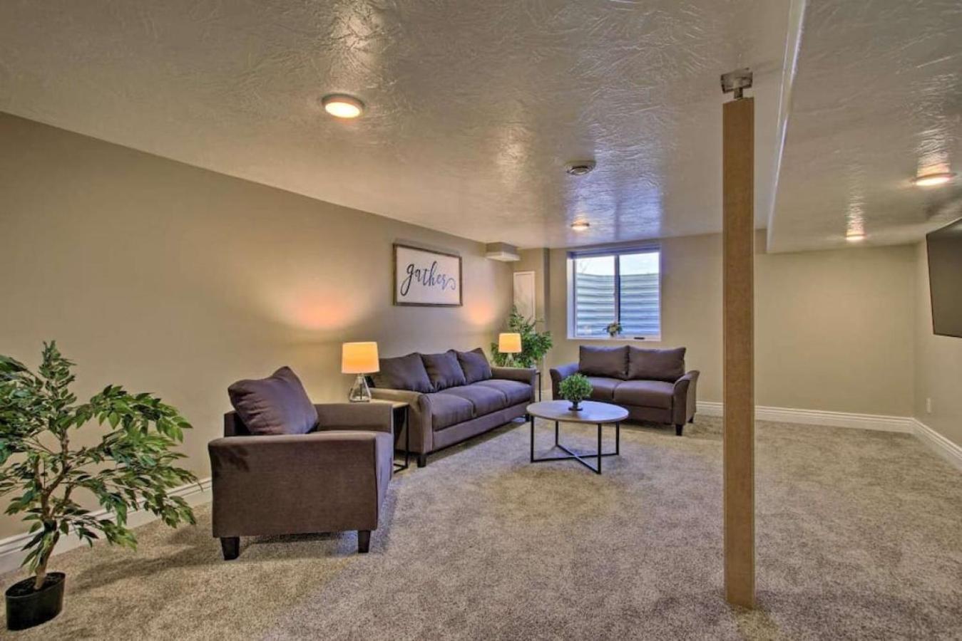 Holiday home Spacious With Hot Tub