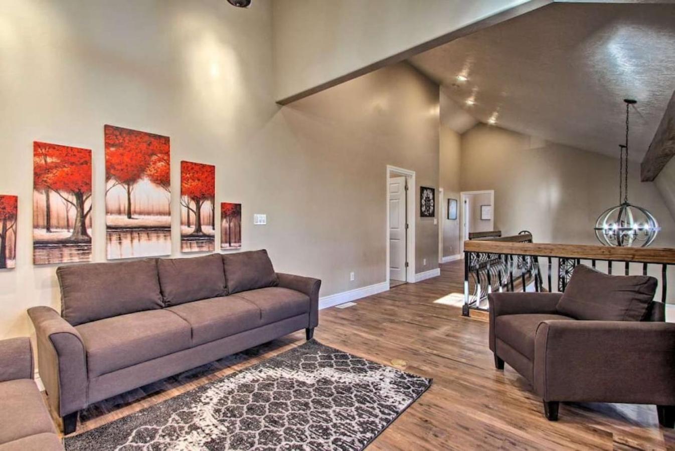 Spacious With Hot Tub Holiday home