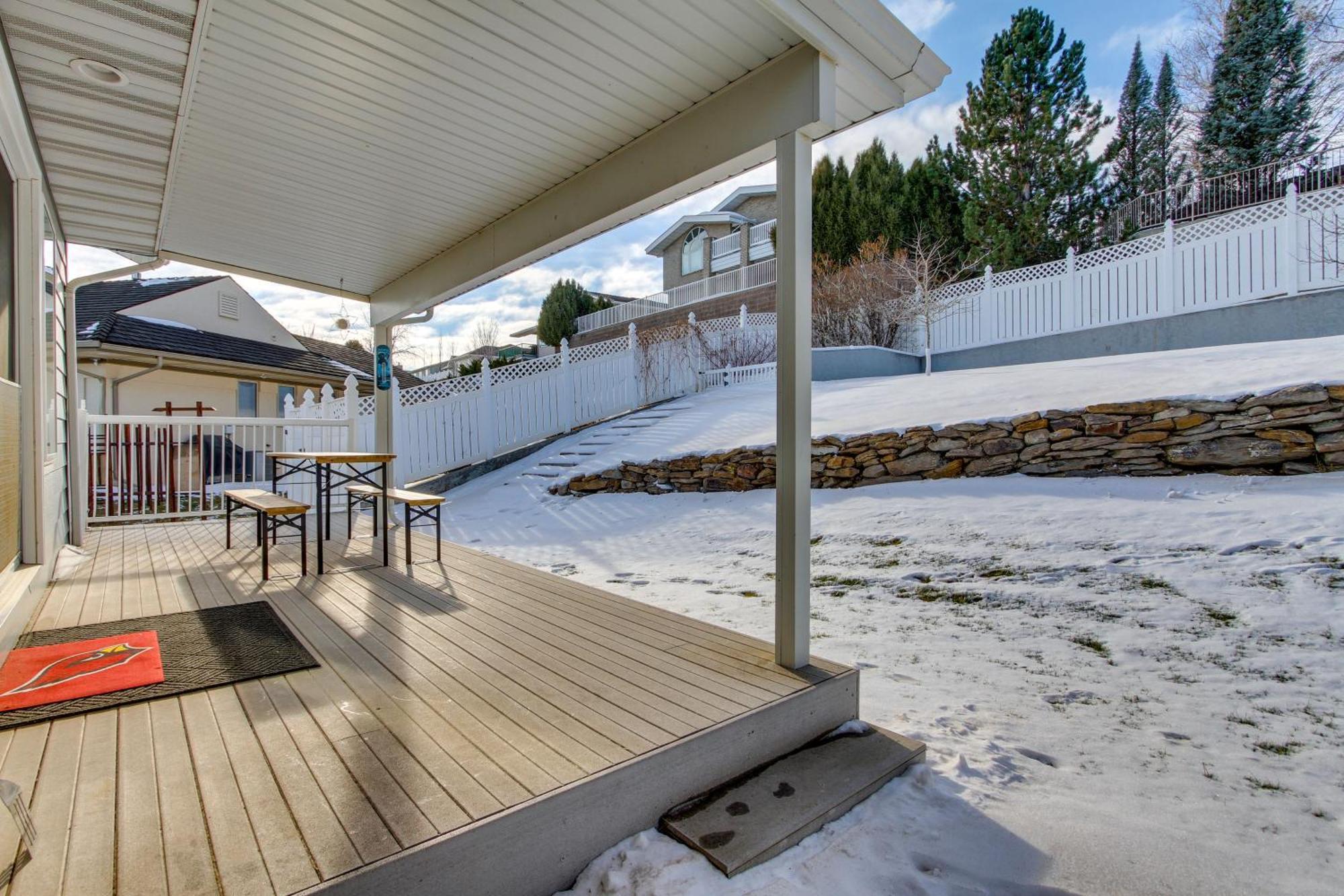 Holiday home Inviting With Wraparound Deck! Great Falls