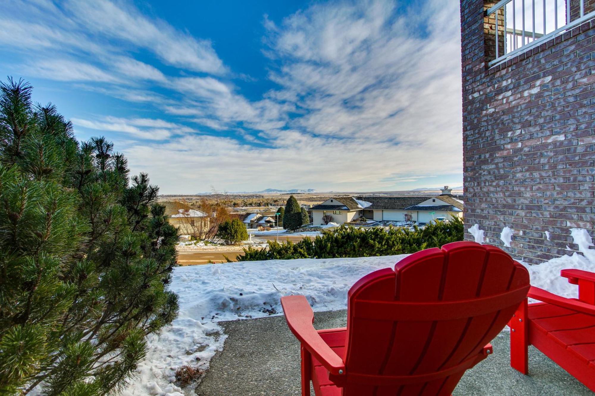 Inviting With Wraparound Deck! Great Falls