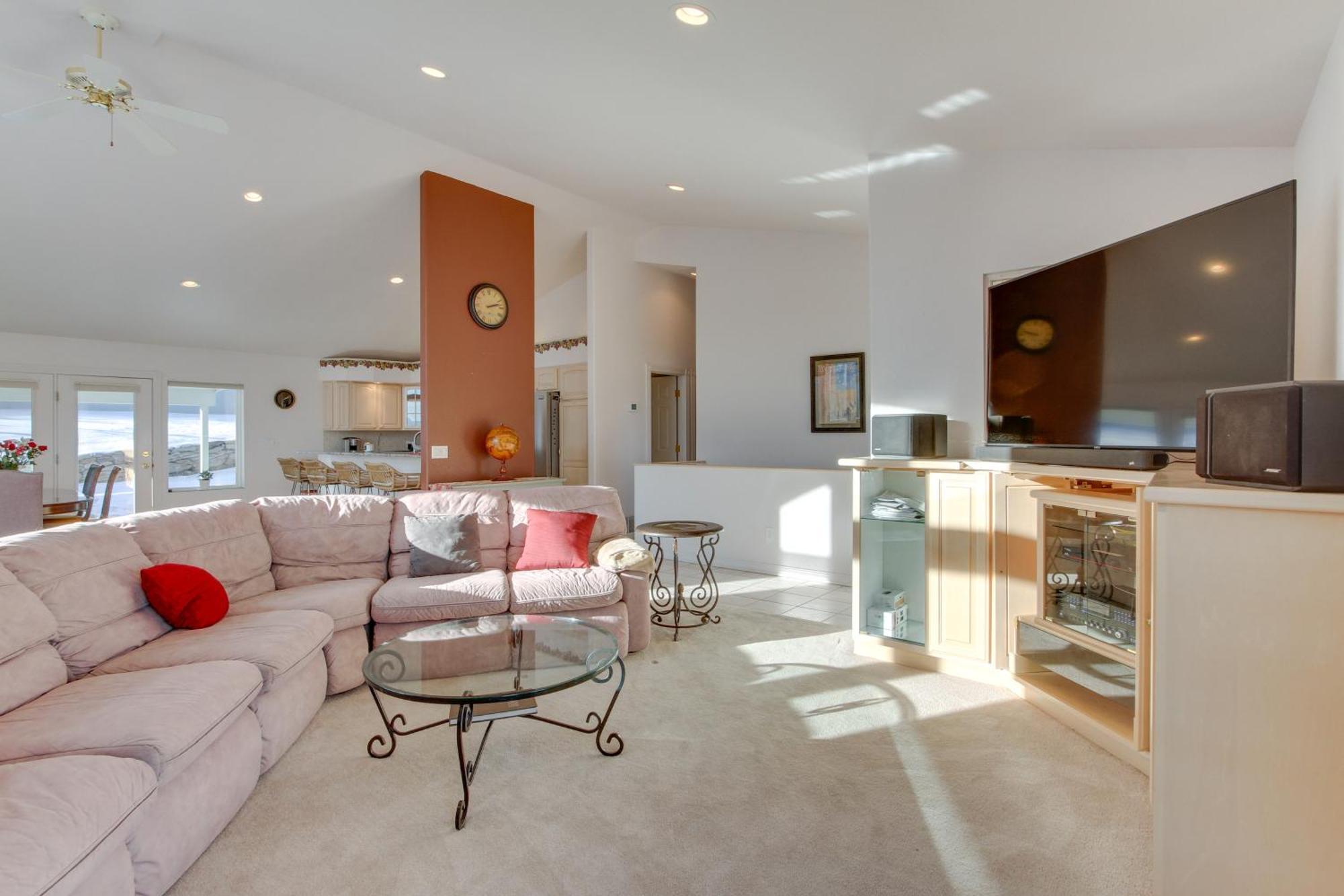 Inviting With Wraparound Deck! Great Falls