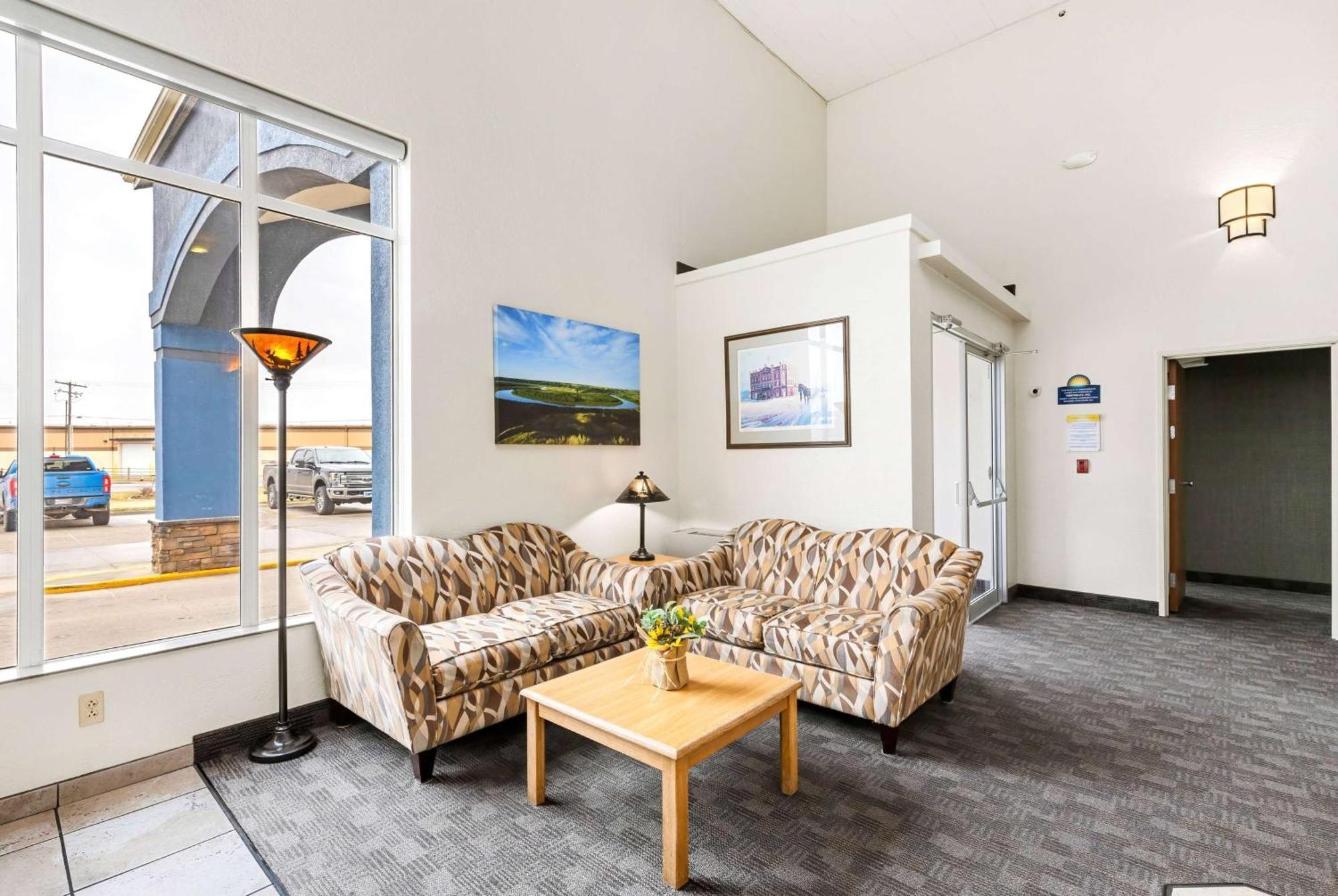 Days By Wyndham Hotel