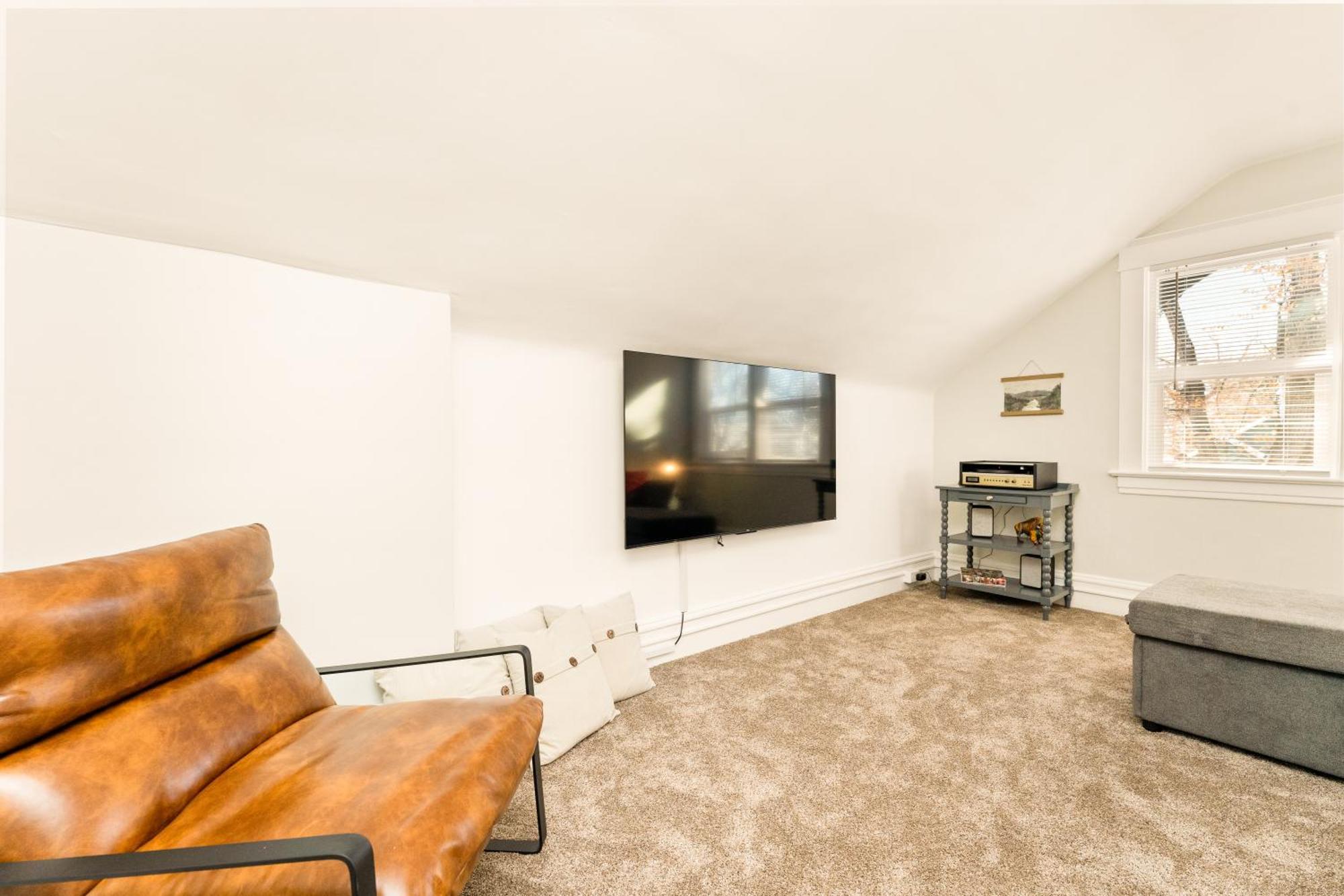 The Larks Nest - A Gem In A Tranquil Neighborhood Holiday home