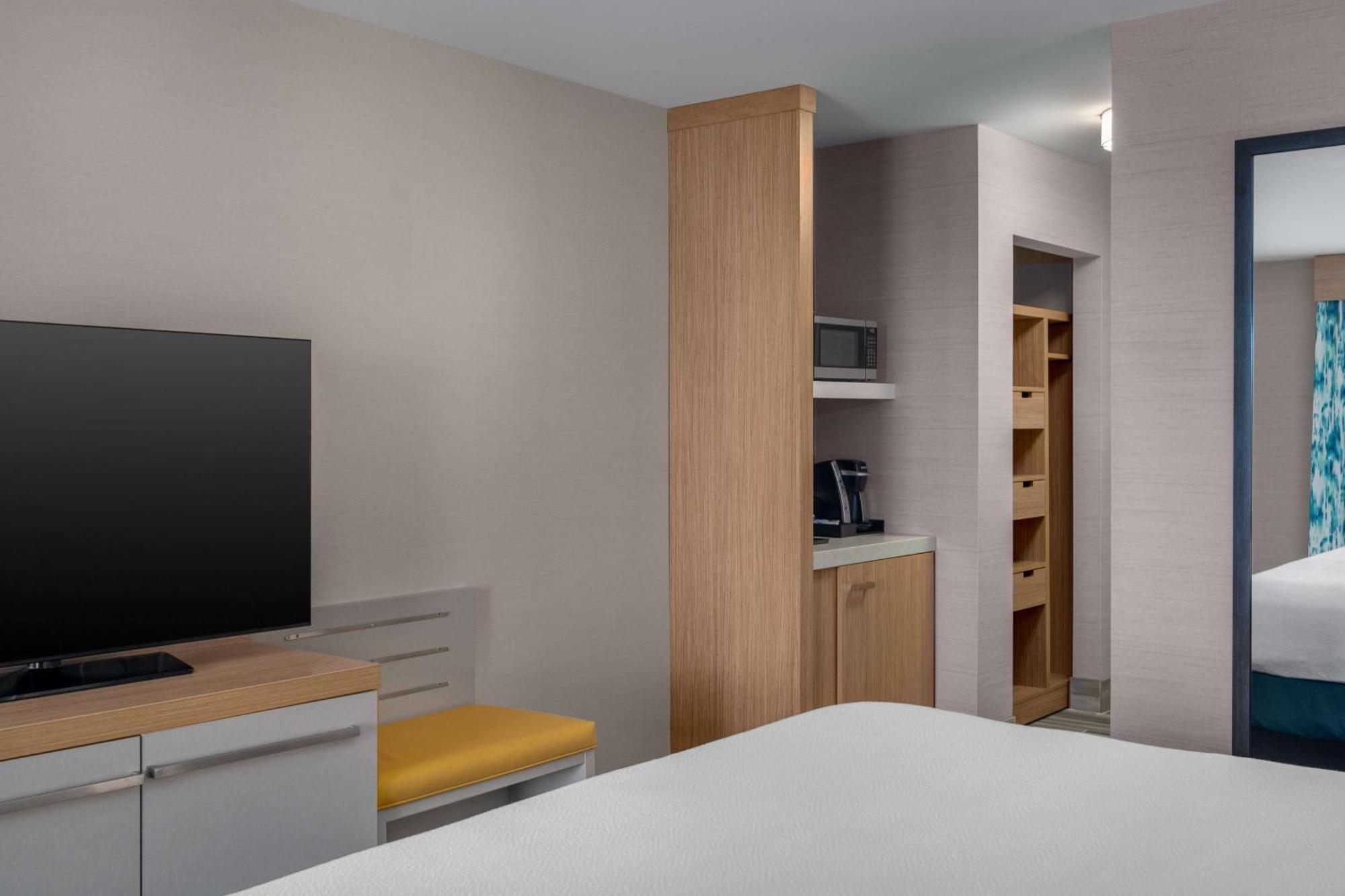 Hilton Garden 3*