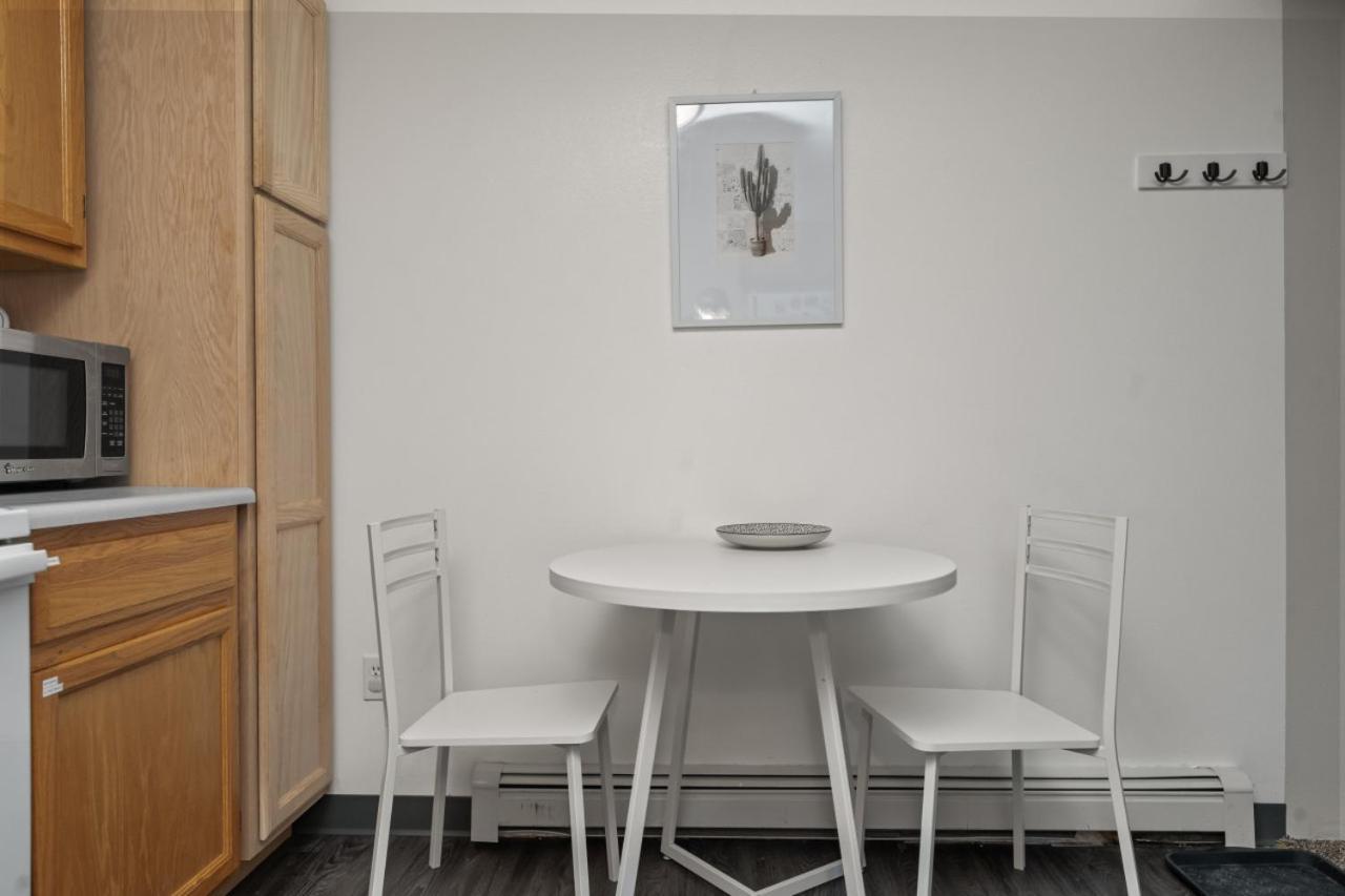 Apartment Chic Nook