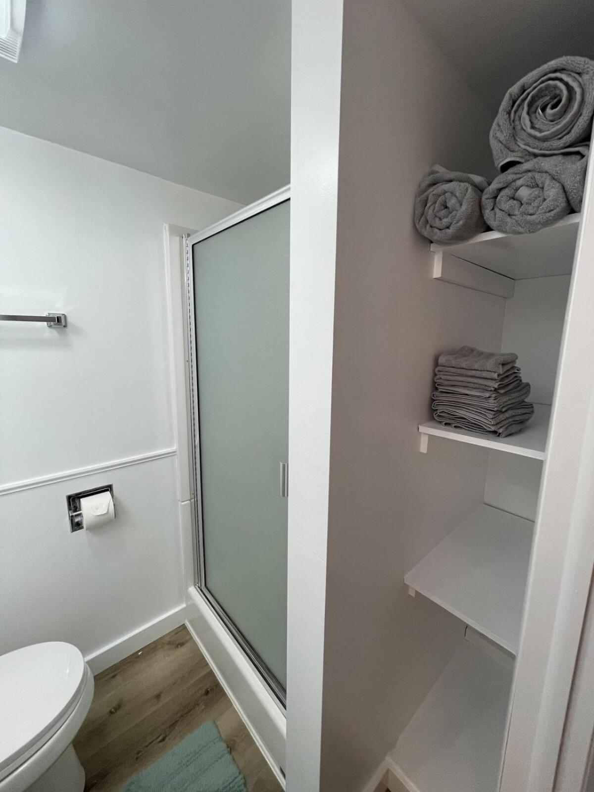 Charming 2br 2ba In Great Falls! *
