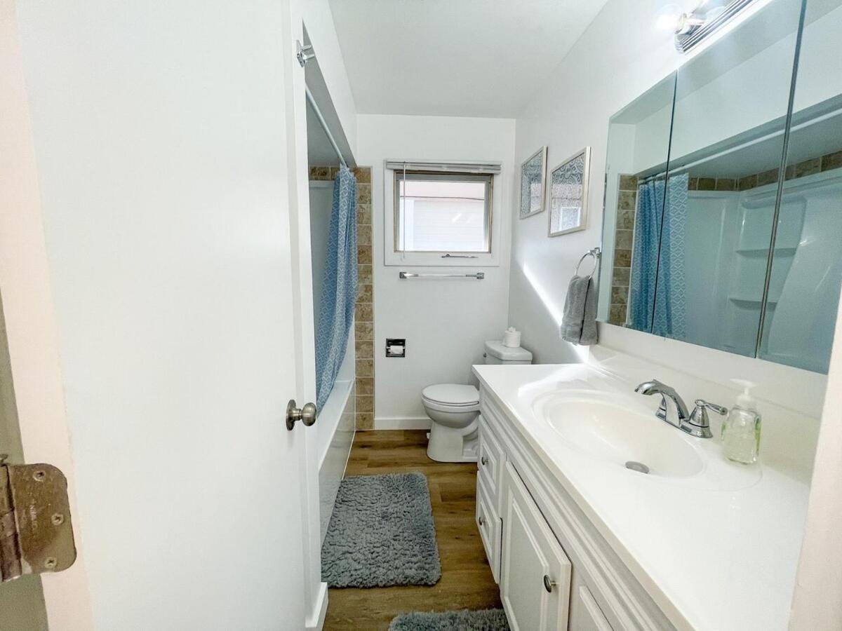 Charming 2br 2ba In Great Falls! Apartment *