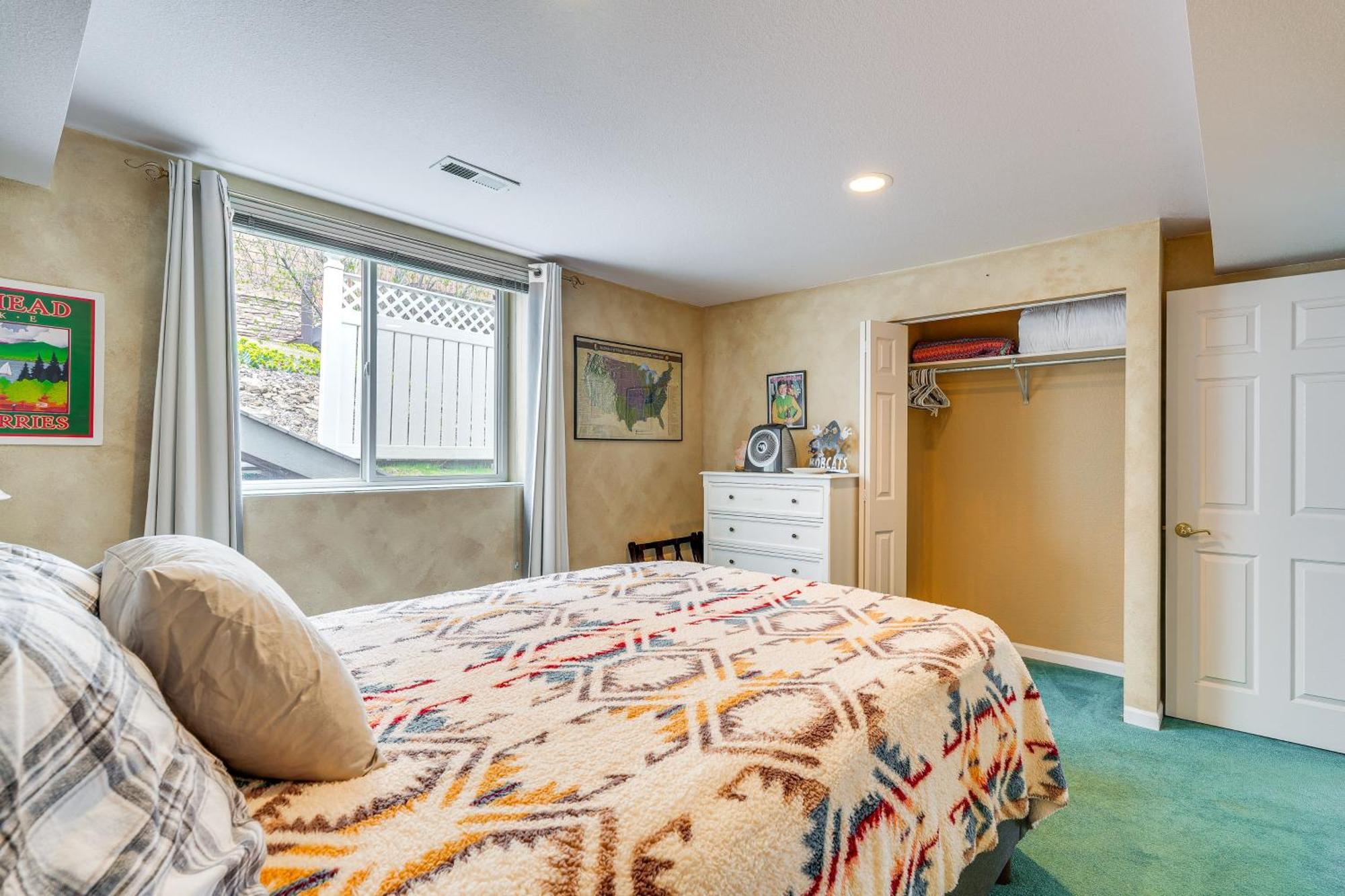 Inviting With Wraparound Deck! Great Falls