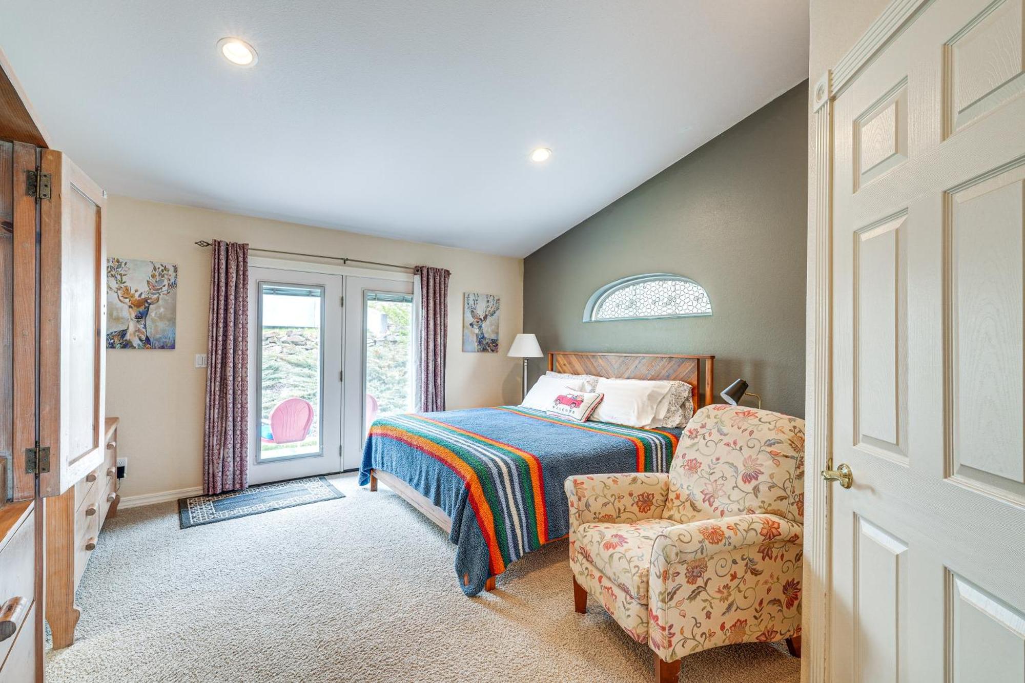 Inviting With Wraparound Deck! Holiday home