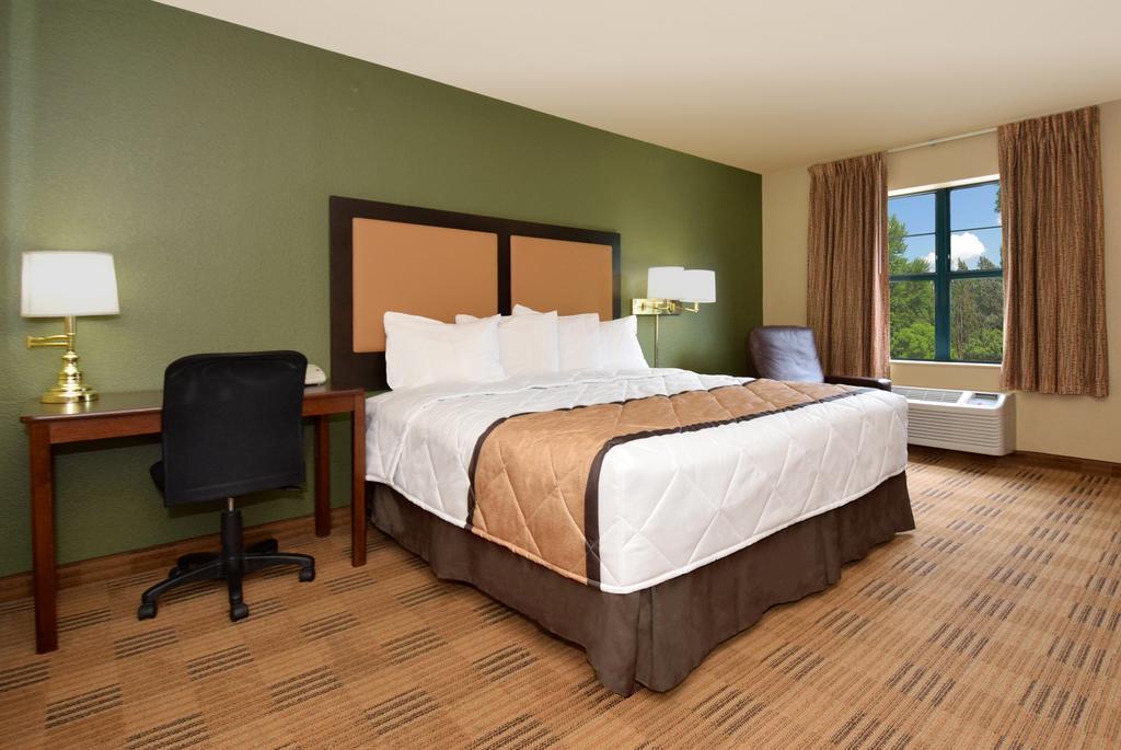 Extended America - - Missouri River 2*