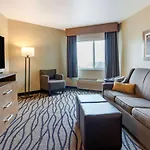 Comfort Inn & Suites Market - Airport