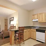 Best Western Plus Riverfront Hotel And Suites