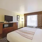 Best Western Plus Riverfront Hotel And Suites
