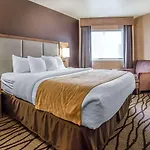 Comfort Inn & Suites Market - Airport