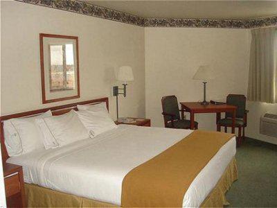 Comfort & Market - Airport Hotel 3*
