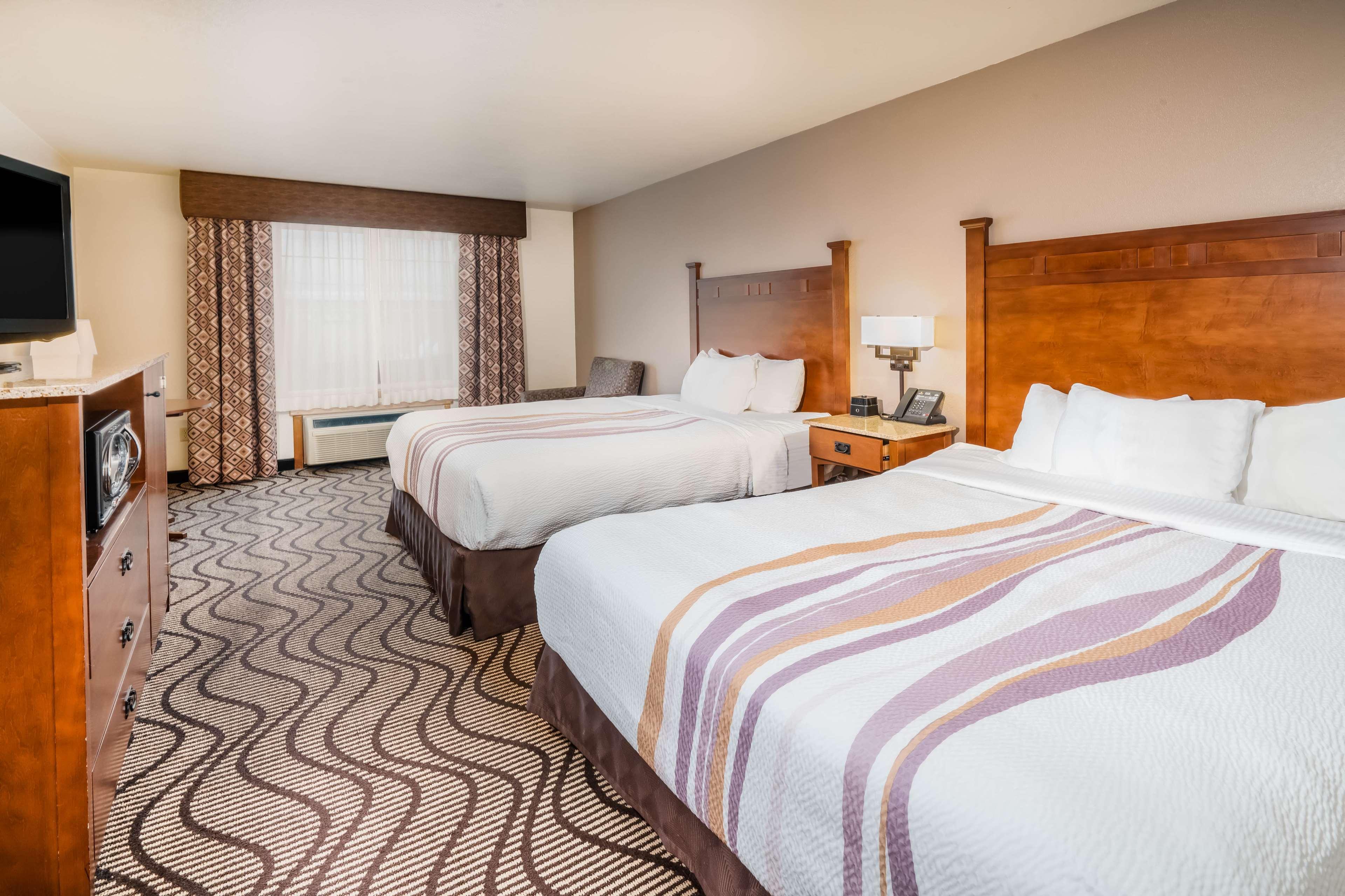 Western Riverfront And Hotel Great Falls