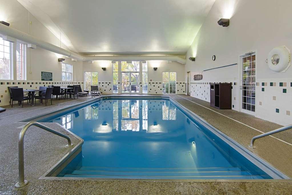 Western Riverfront And 3*