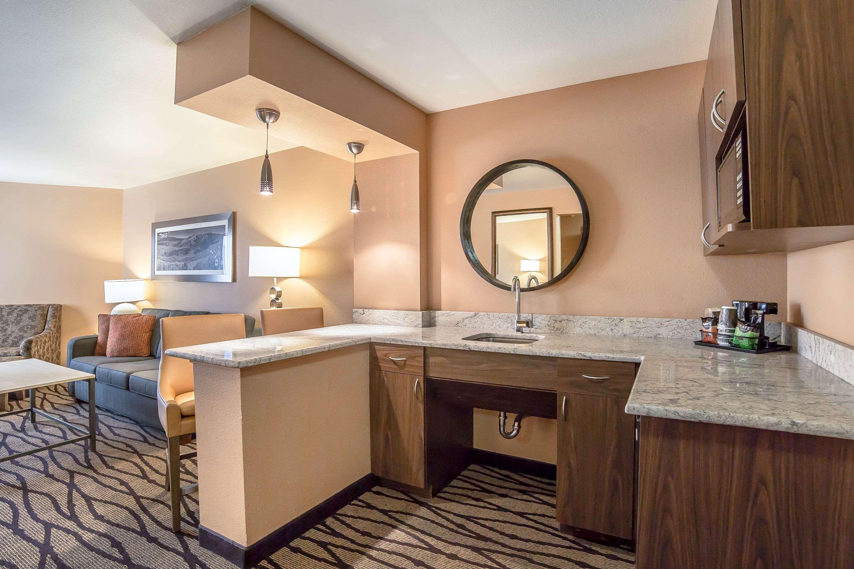 Comfort & Market - Airport 3*