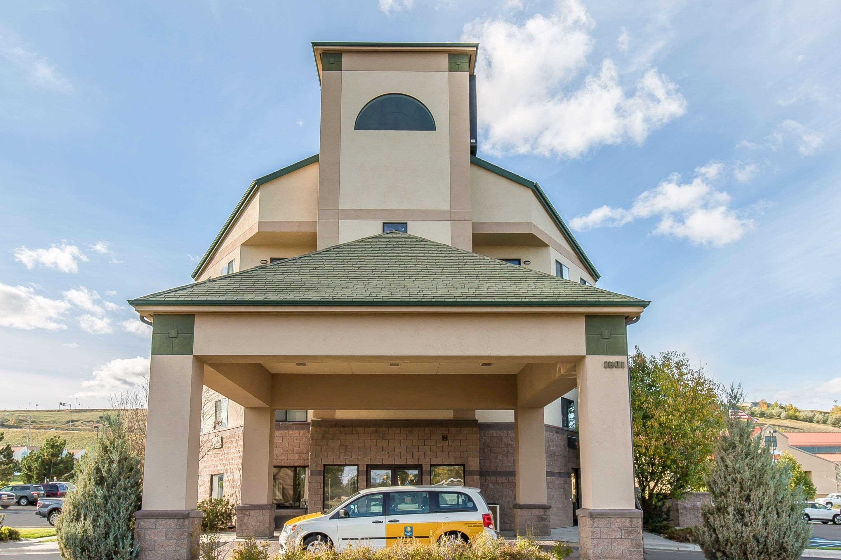 Comfort & Market - Airport Great Falls