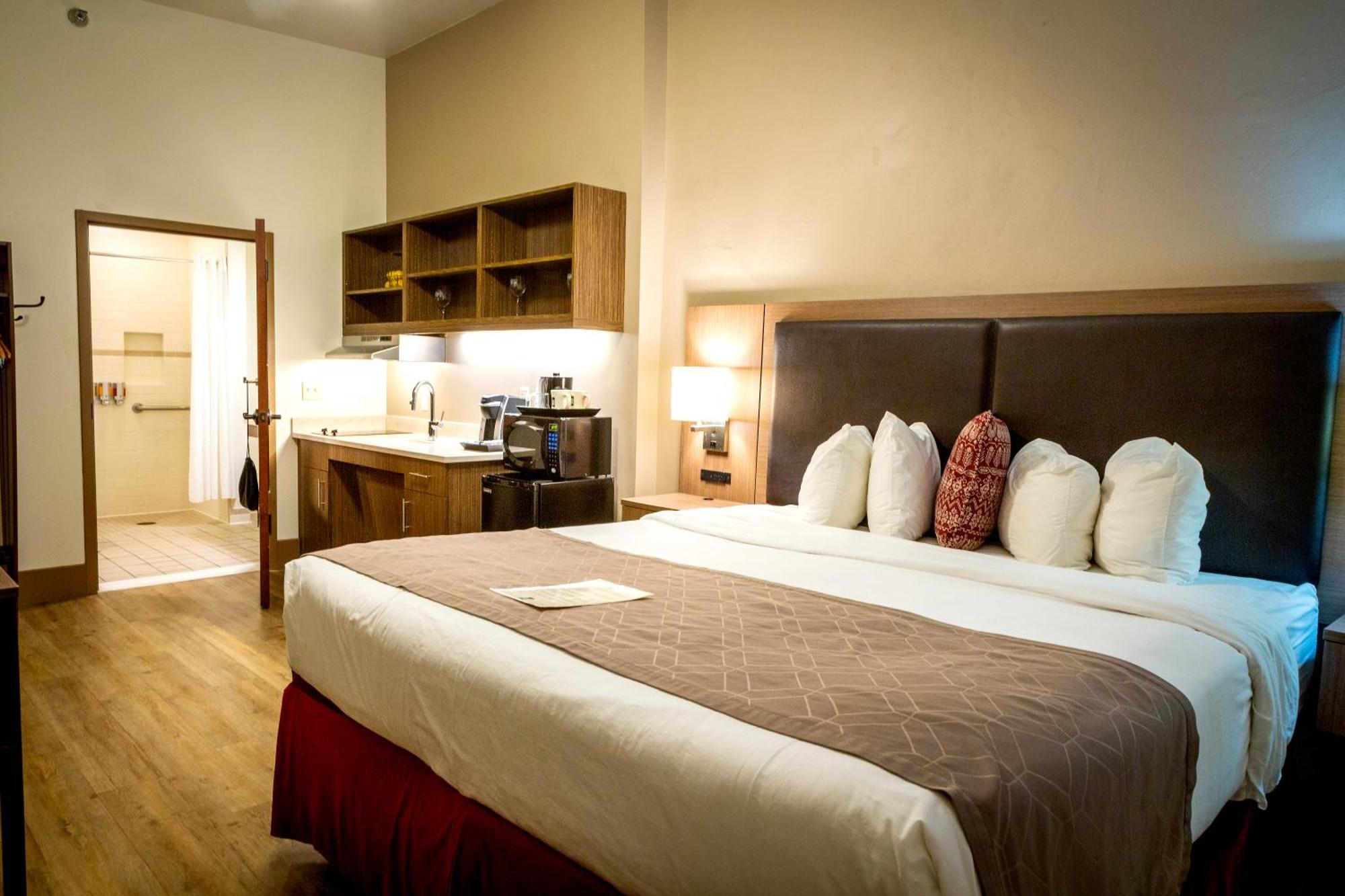 Historic Arvon 3* Great Falls