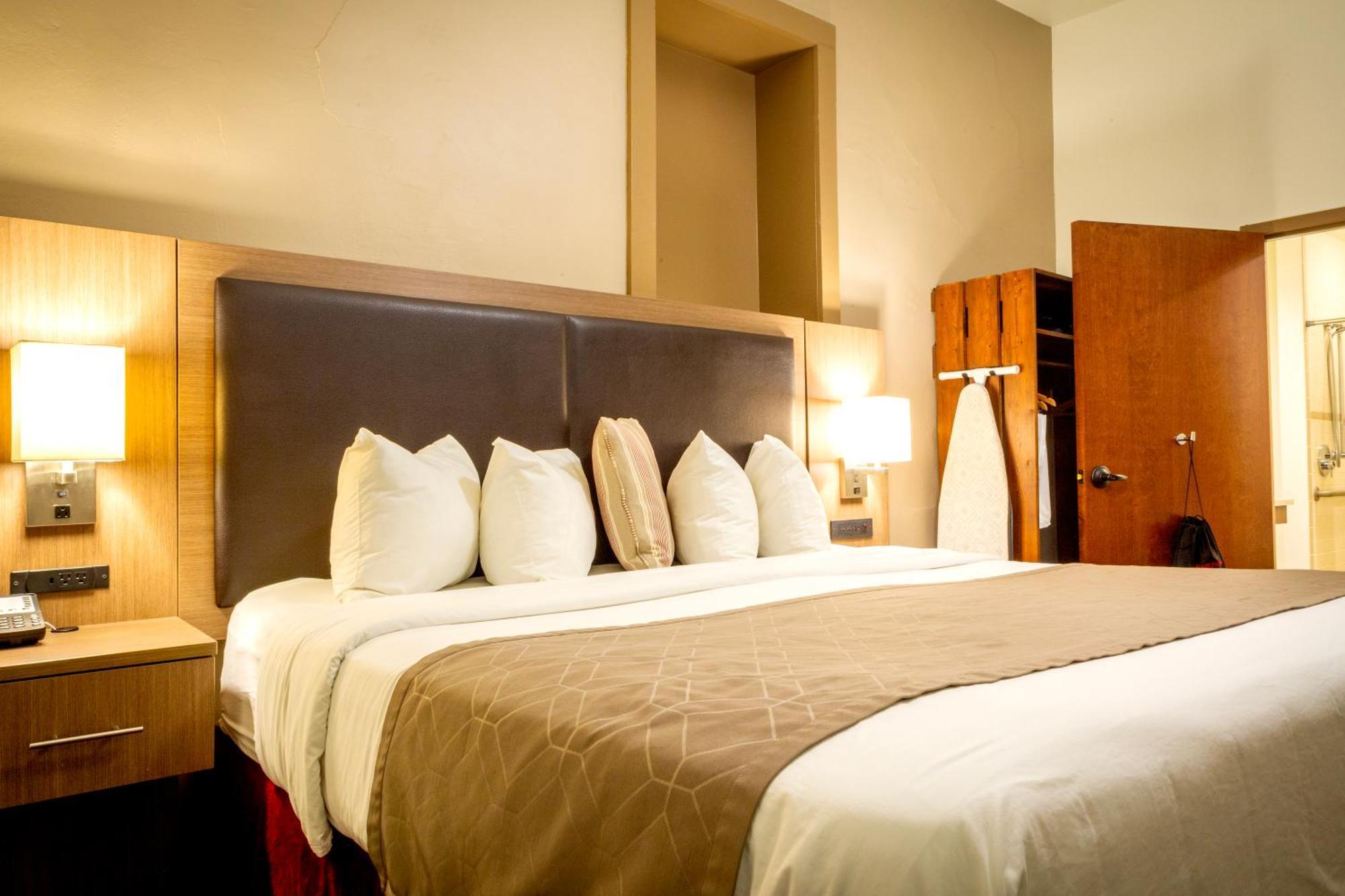 Historic Arvon Hotel