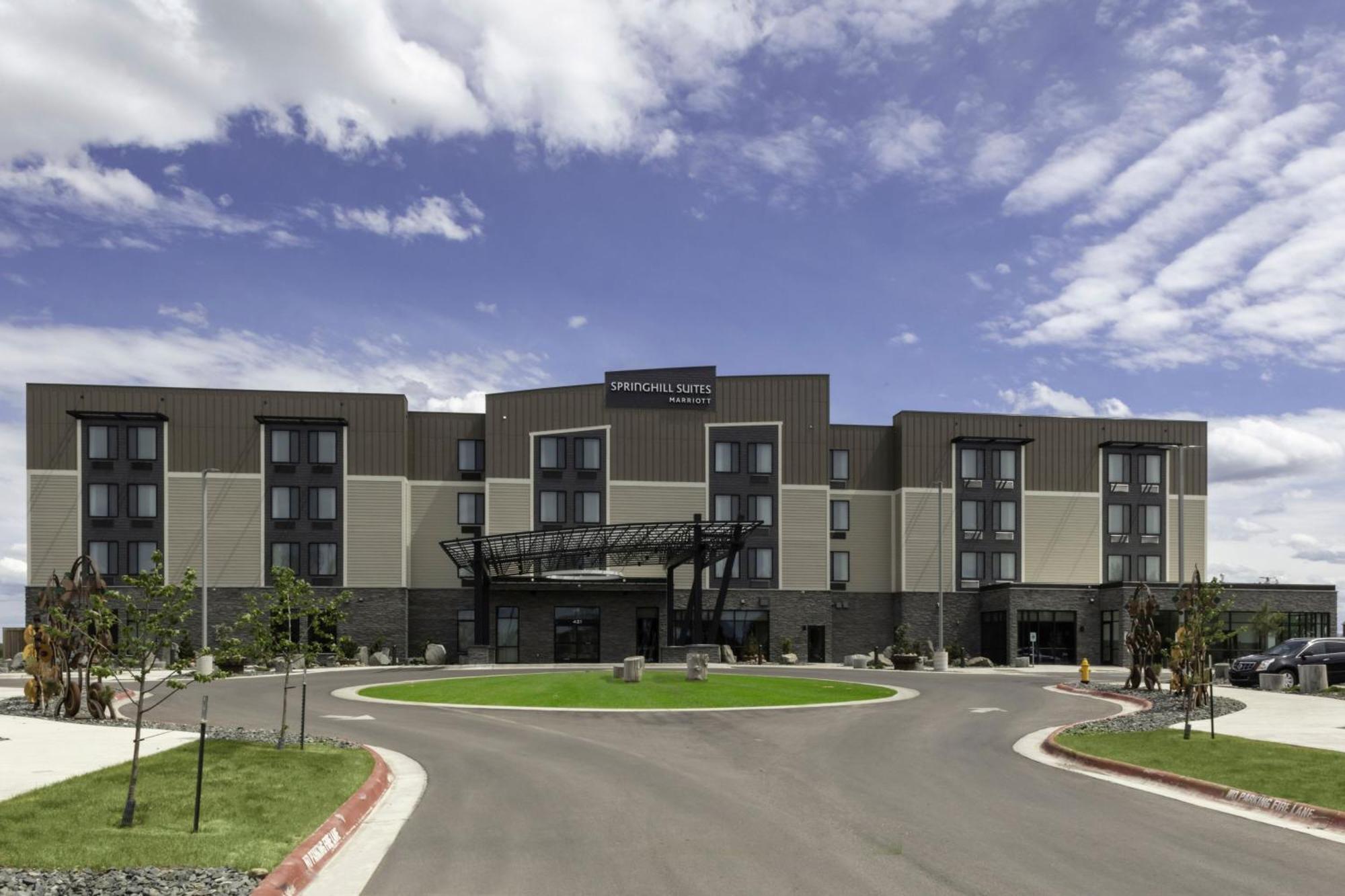 Hotel Springhill By Marriott 3*