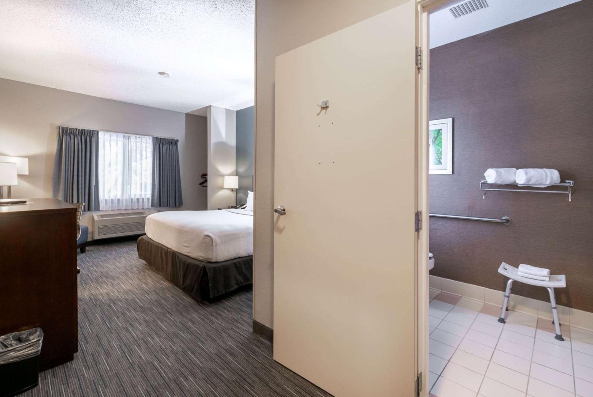 Hotel Wingate By Wyndham 3*