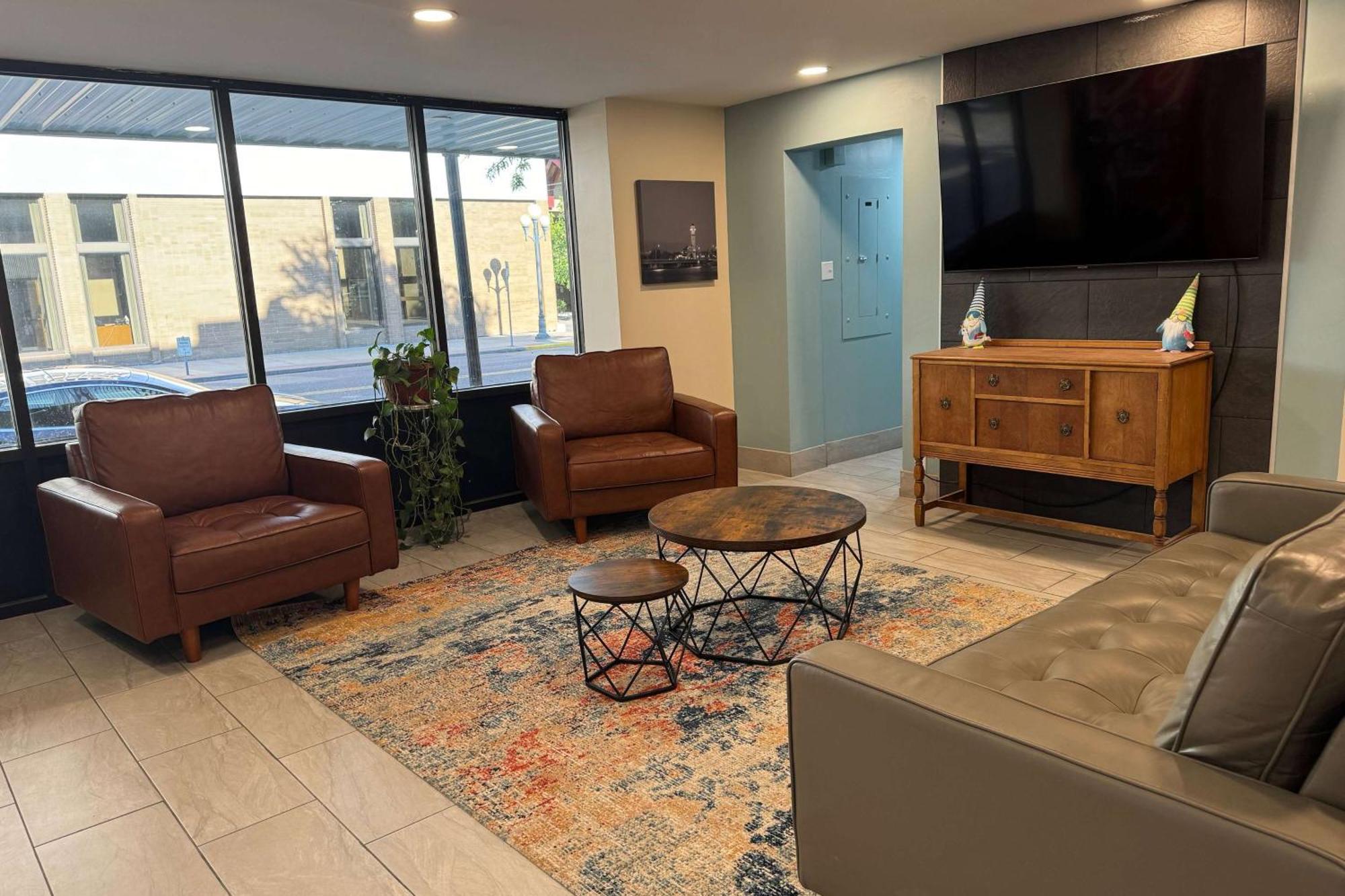 Baymont By Wyndham Center Great Falls