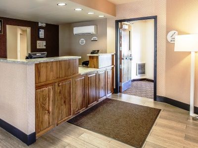Hotel Comfort & Market - Airport Great Falls