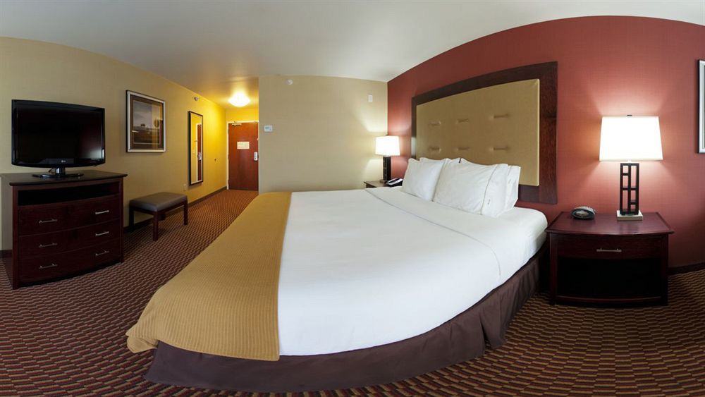 Express And By Ihg Great Falls