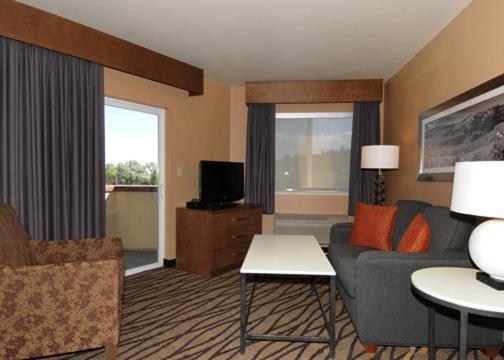 Hotel Comfort & Market - Airport 3*