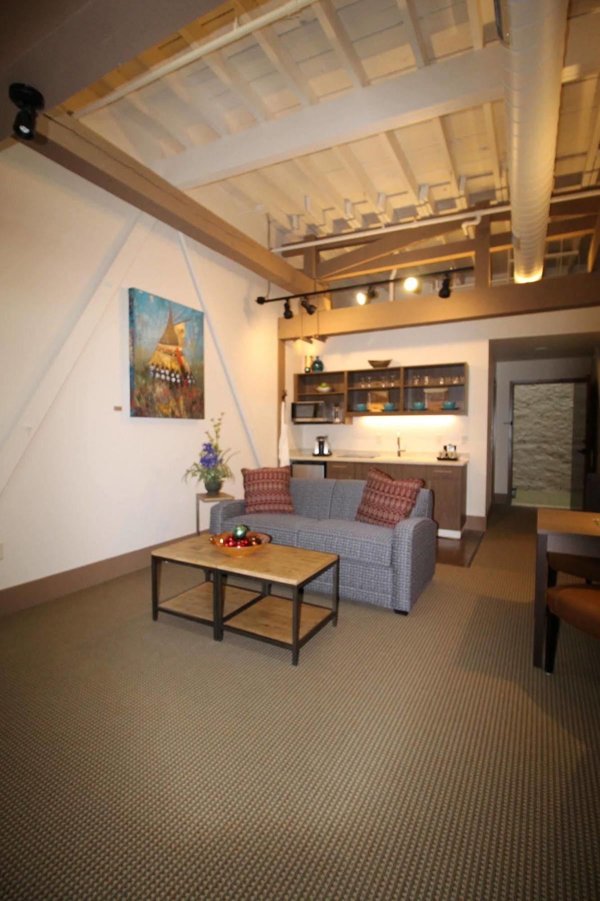 Historic Arvon Hotel Great Falls