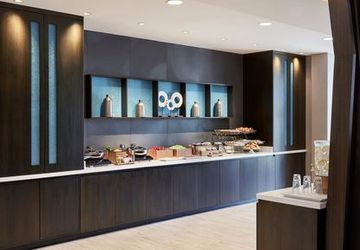Hotel Springhill By Marriott 3*