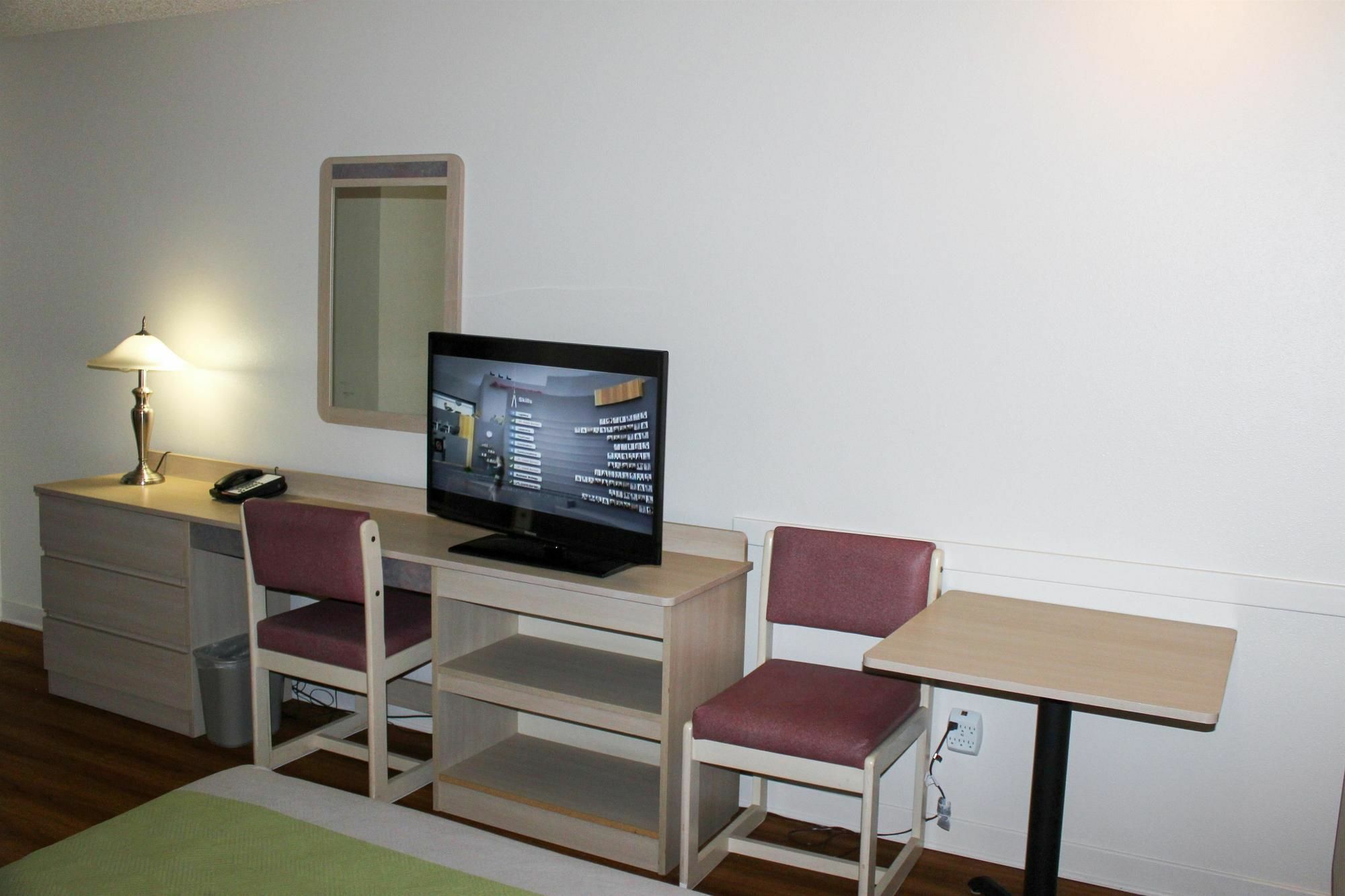 6-great Falls, Mt Hotel 2*