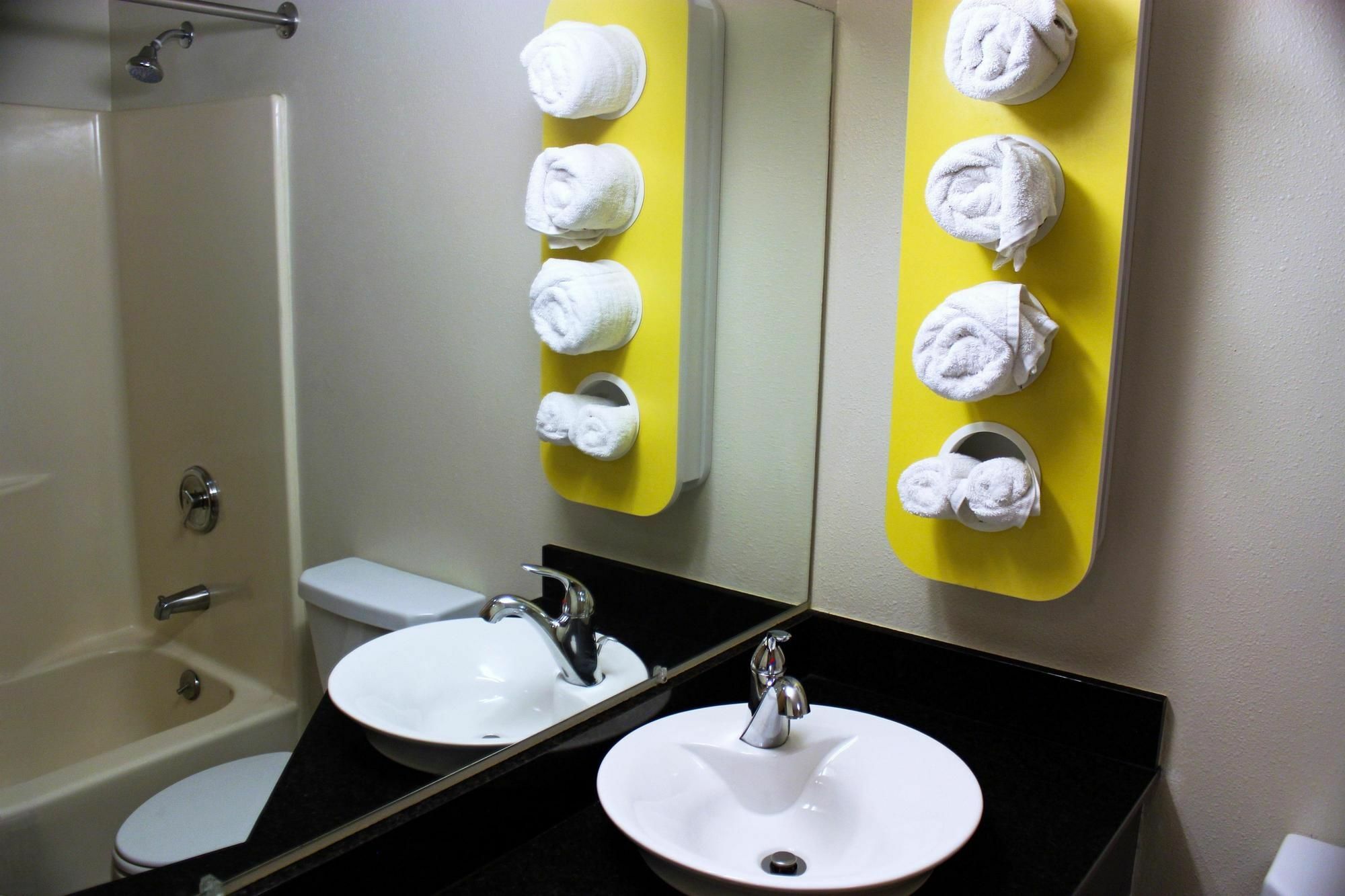 6-great Falls, Mt Hotel 2*