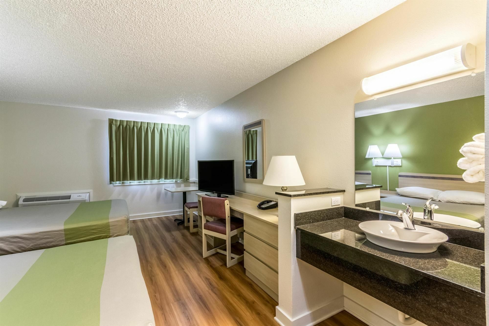 Hotel 6-great Falls, Mt 2*